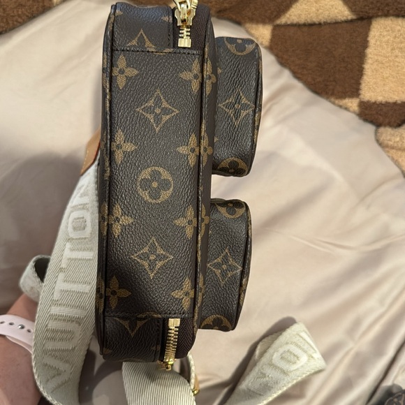 Louis Vuitton Utility Crossbody bag - Picture 8 of 8